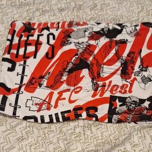 Forever 21 Red and White Graphic Scarf